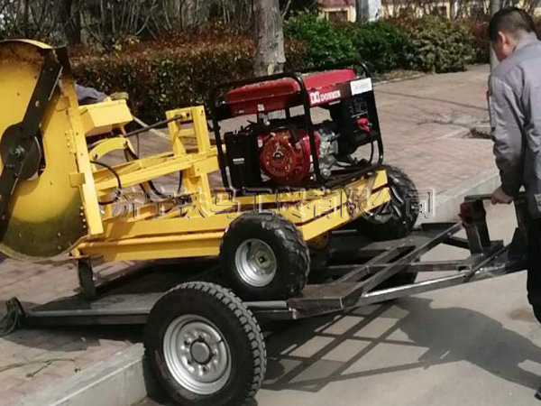 手推助力修剪機(jī)